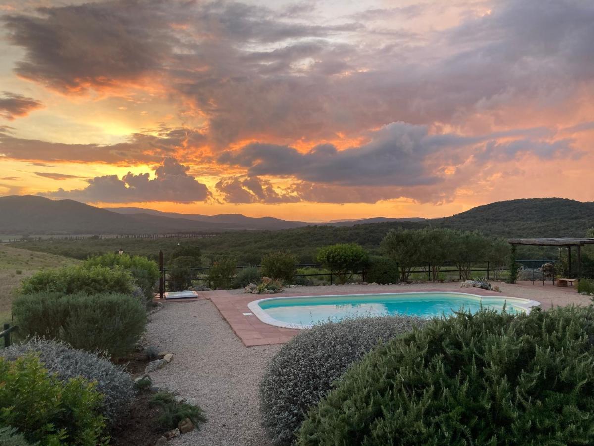 La Villa De I Casali Del Troscio カパルビオ エクステリア 写真